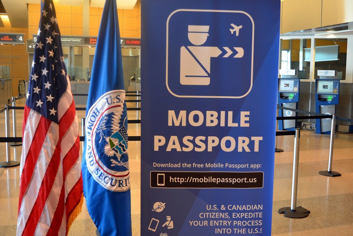 Mobile passport control 